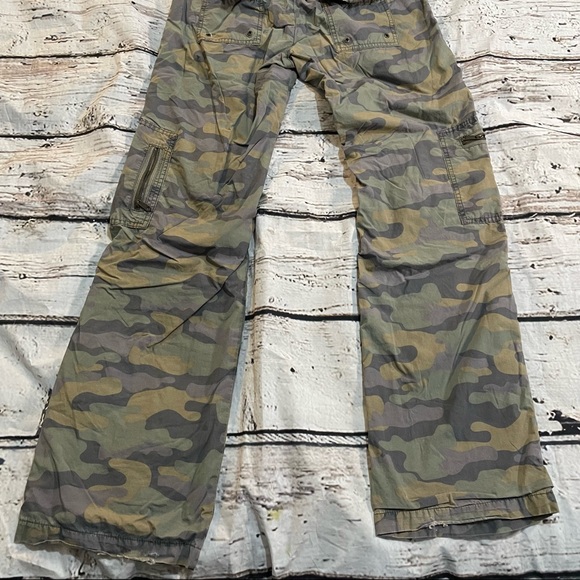 Lined, Old Navy, Camo Pants w inner lining, size 2 SO WARM! GREAT4 this weather - Picture 3 of 12